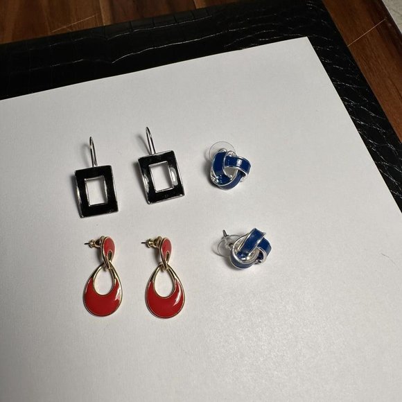 Lot Of 3 Pierced Earrings - Dangle / Stud - Enamel - Black Red Blue - Picture 8 of 8